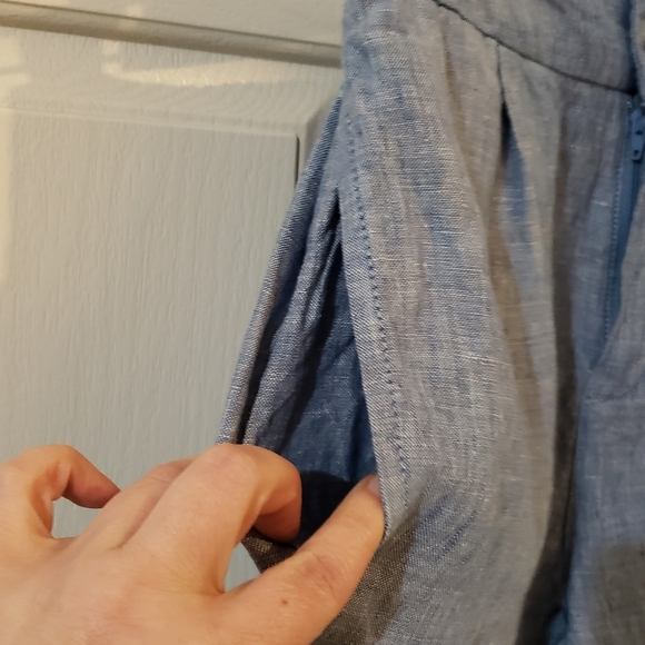 Tahari Blue 100% Linen High Waisted Shorts size XS - Picture 3 of 5